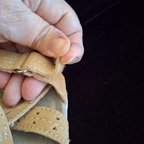 Earth Origins Women’s Sammie Yellow Leather Flat Heel Sandals Shoes US 9 N - Picture 9 of 12